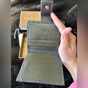 Authentic Gucci compact wallet canvass/leather